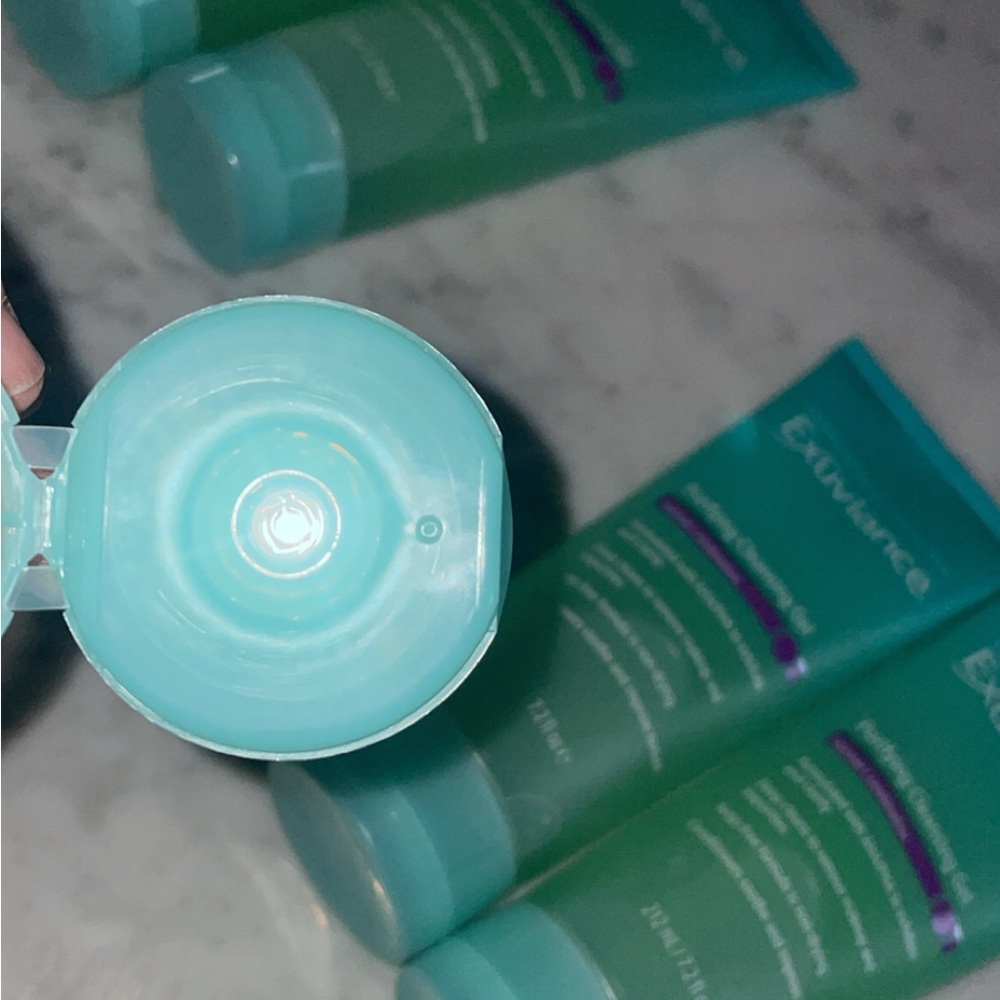 Exuviance purifying cleansing gel (2) - Picture 4 of 4